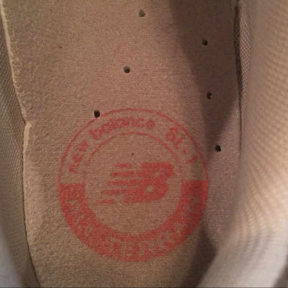 🎉SALE🎉New Balance 7.5 Women’s Running Shoe Gray - Picture 6 of 6